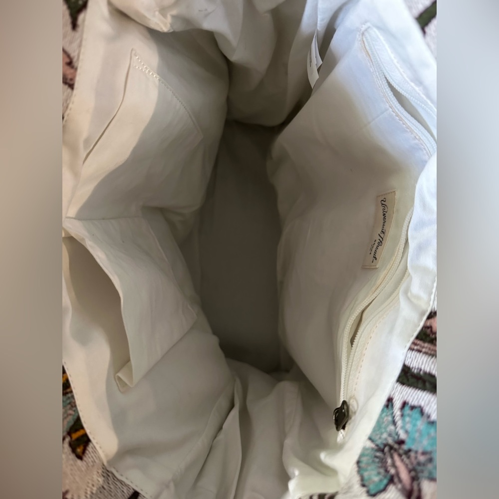 Used once , practically new Universal Thread bag . Perfect condition. - Picture 3 of 8
